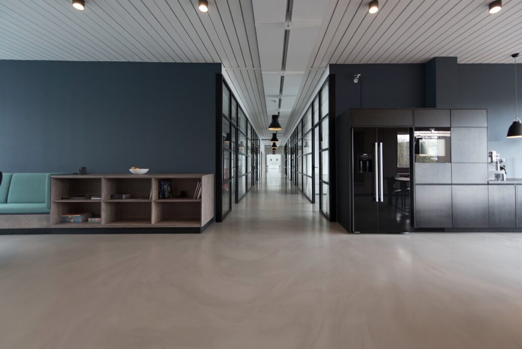 Shopify store design office team